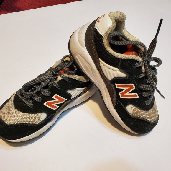 New Balance Other - Toddler New Balance Sneakers (sz 6.5)
